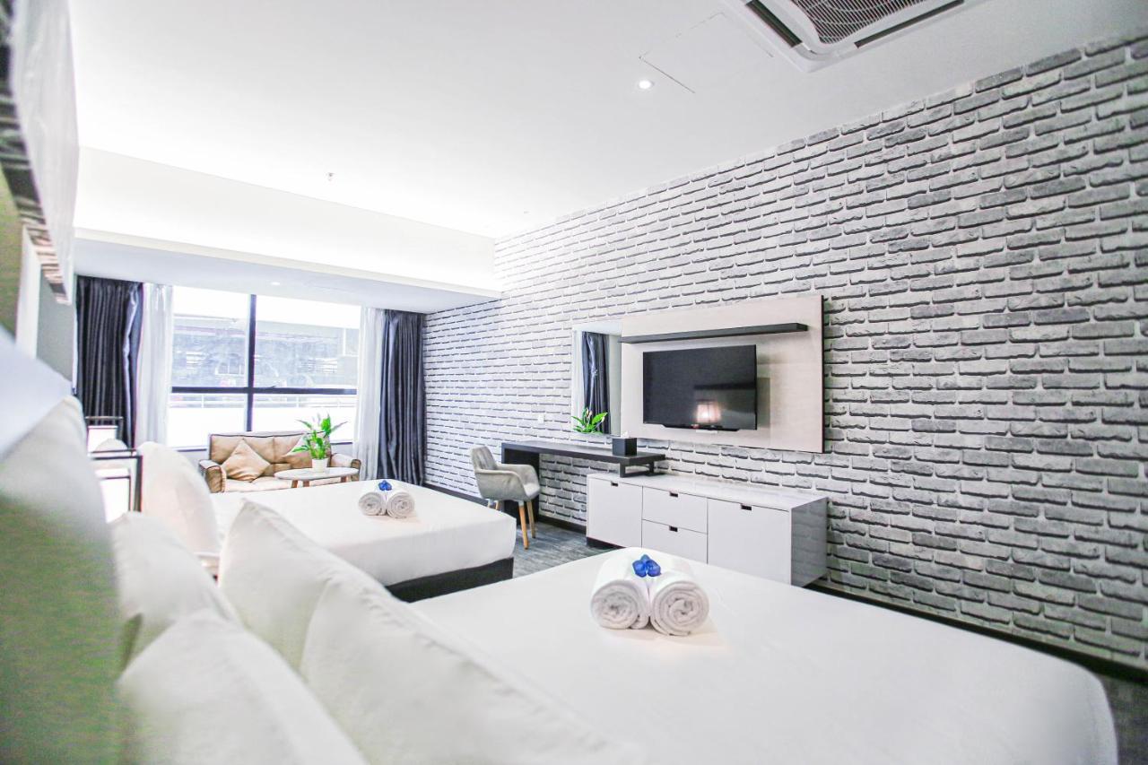 Fives Hotel Dnp Johor Bahru Ngoại thất bức ảnh