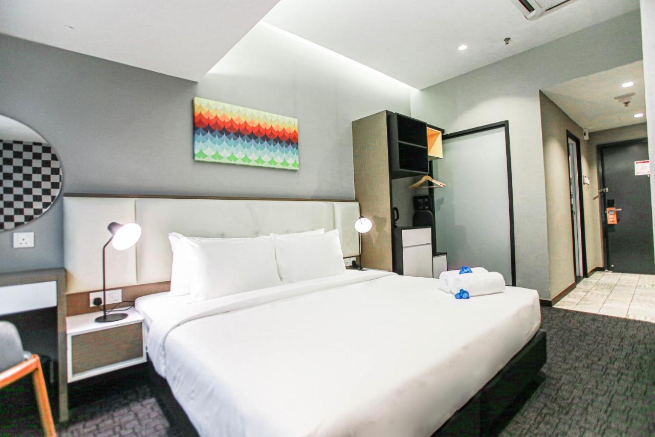 Fives Hotel Dnp Johor Bahru Ngoại thất bức ảnh